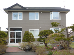 壁と屋根の塗替え後