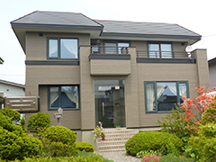 壁と屋根の塗替え後