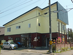 壁と屋根の塗替え後